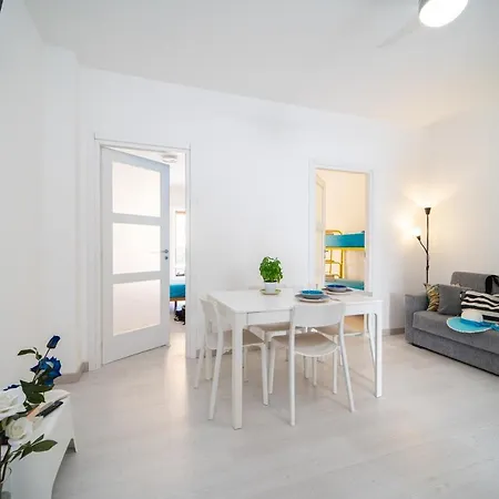 Casa Nina Sul Mare Apartment *